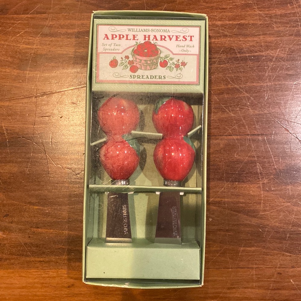 Williams Sonoma NWT Apple Harvest Spreaders Set of Two 2 NEW!! NIB Fruit RARE!!